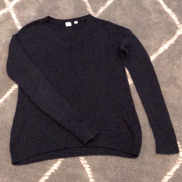 GAP knitted long sleeve. - Picture 1 of 4